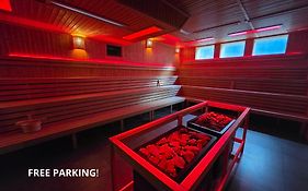 Booking Hotel & Spa